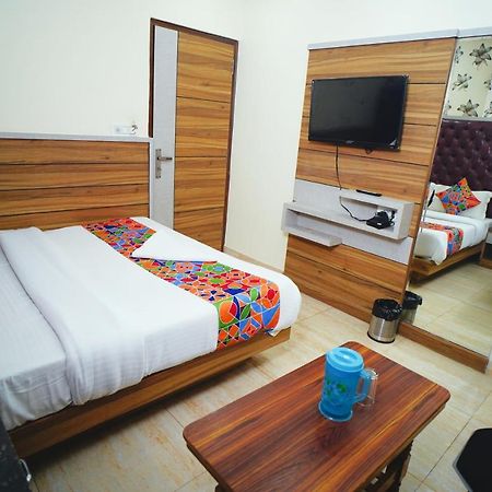 Hotel Delhi Darshan Deluxe-By Rsl Hospitality Nové Dillí Exteriér fotografie