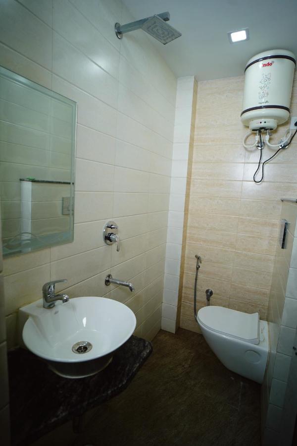 Hotel Delhi Darshan Deluxe-By Rsl Hospitality Nové Dillí Exteriér fotografie