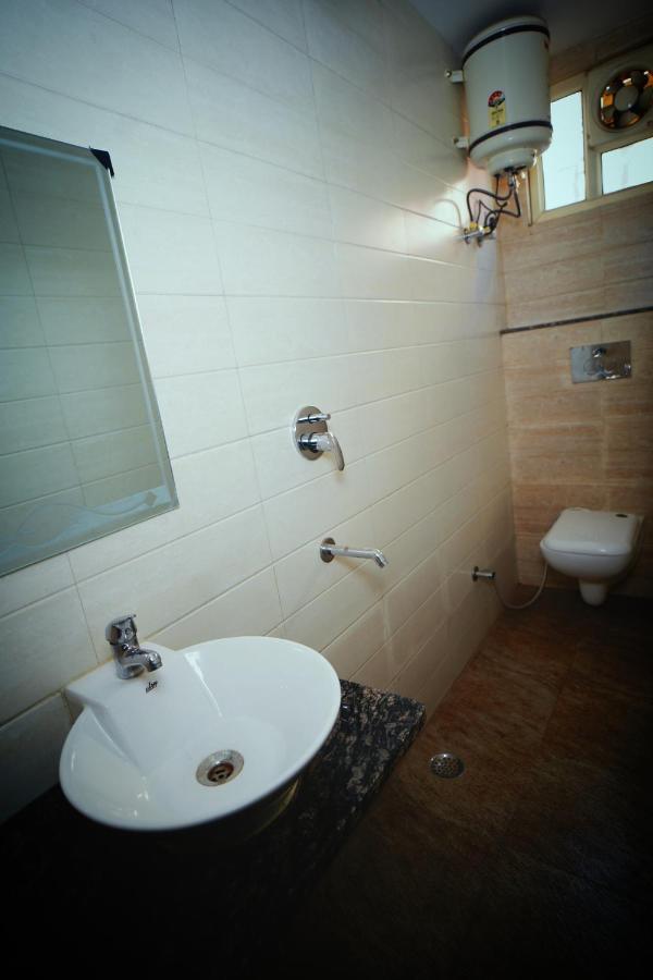Hotel Delhi Darshan Deluxe-By Rsl Hospitality Nové Dillí Exteriér fotografie
