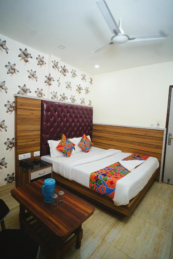 Hotel Delhi Darshan Deluxe-By Rsl Hospitality Nové Dillí Exteriér fotografie